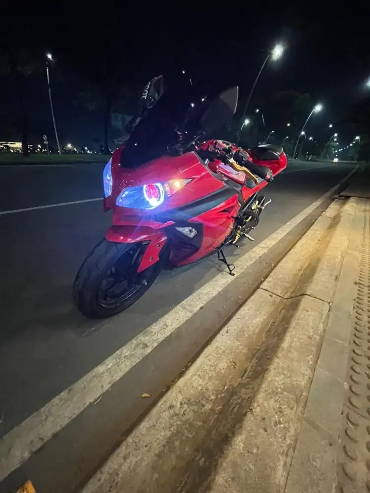 DIJUAL: Kawasaki Ninja 250 FI 2013 (Merah Gagah)