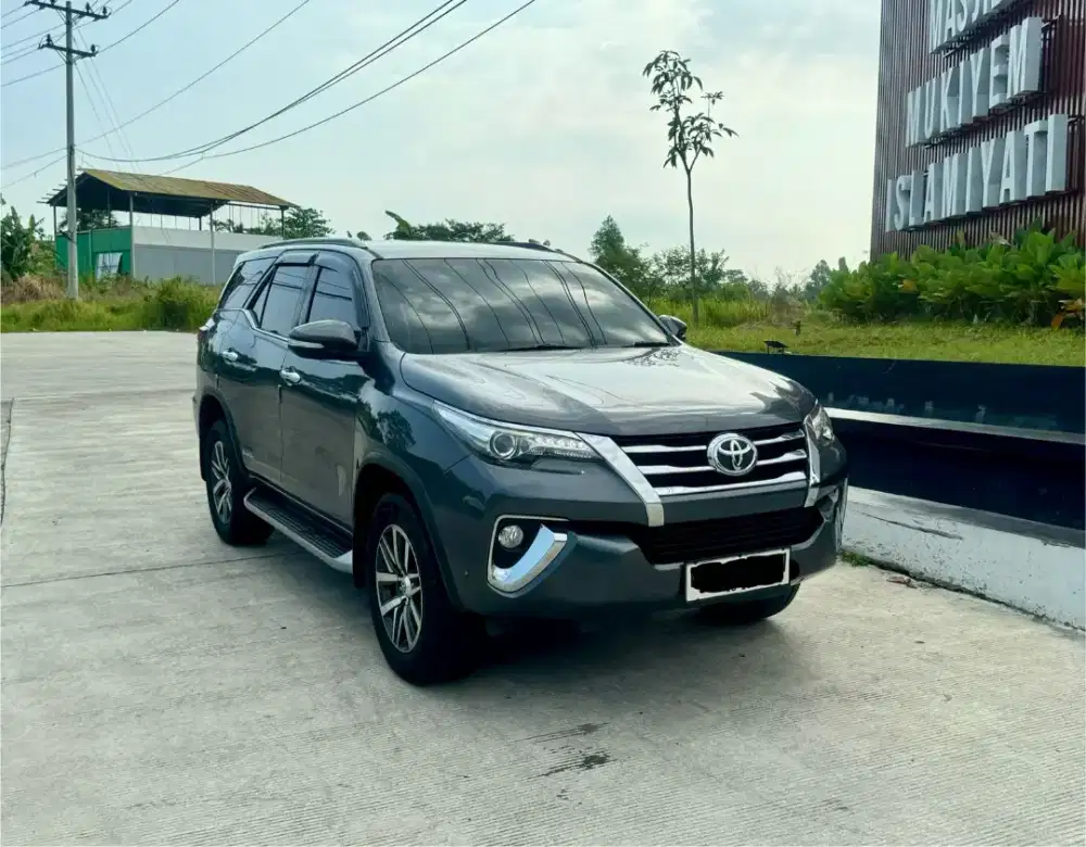 Fortuner VRZ 2.4 Diesel