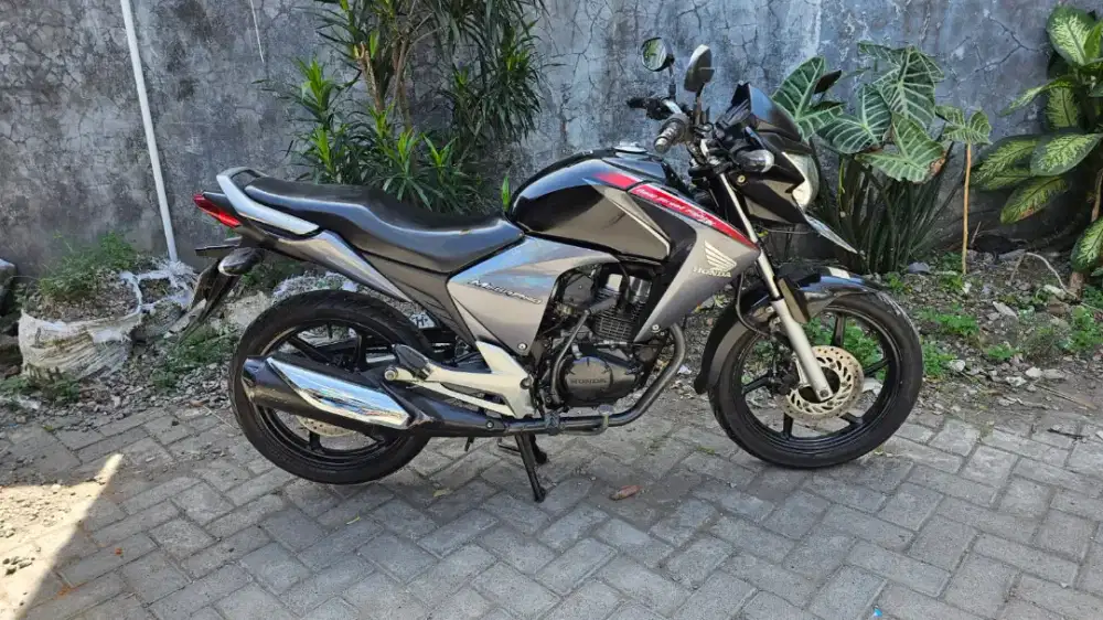 UD ENY MOTOR - Honda Megapro Mono thn 2010