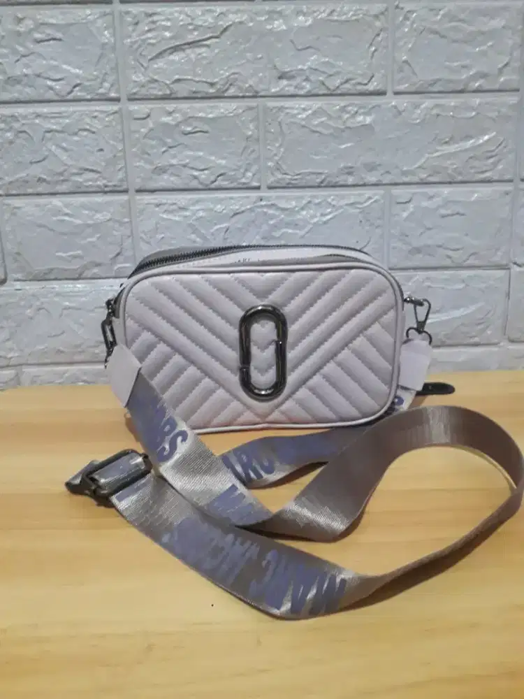 Tas second Marc Jacobs warna purple