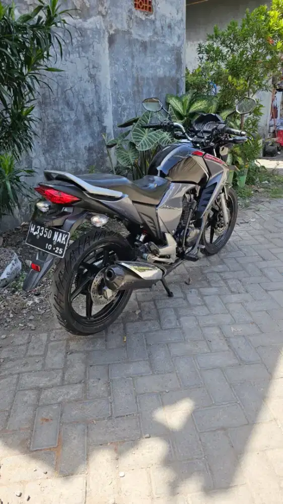 UD ENY MOTOR - Honda Megapro Mono thn 2010 mulus