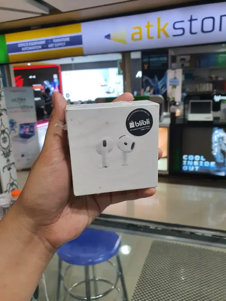 Airpods Gen 4 BASIC NEW Resmi Blibli Garansi 1 Tahun