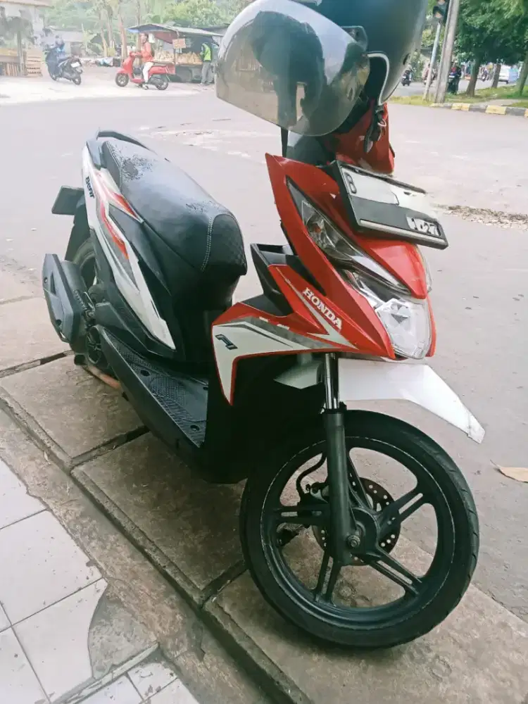Beat keren surat komplit atas nama sendiri