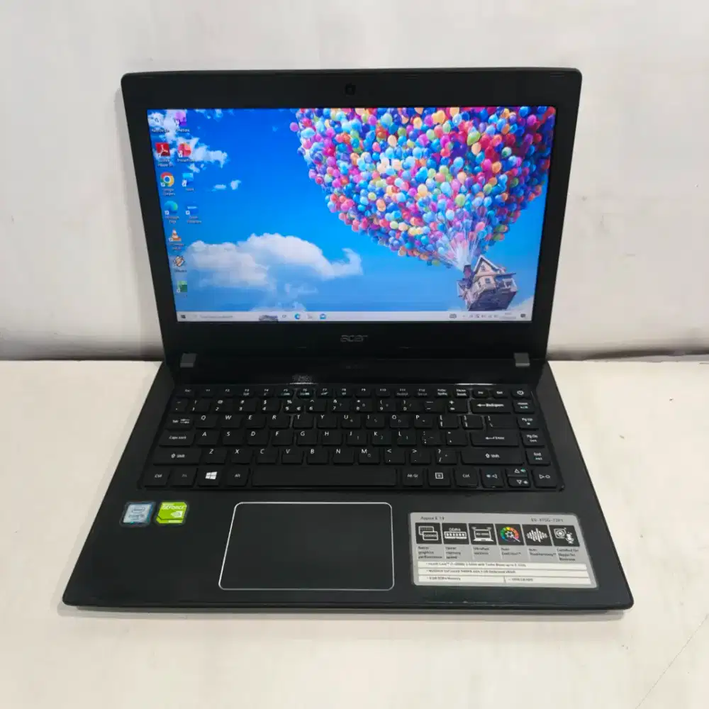 Acer aspire E14 Intel core I7-6500U Ram 8gb ssd 256gb nvidia 940mx 4gb
