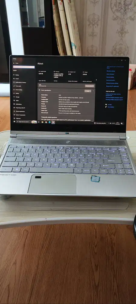 Laptop tipis ringan 1KG intel core i7 untuk kerja