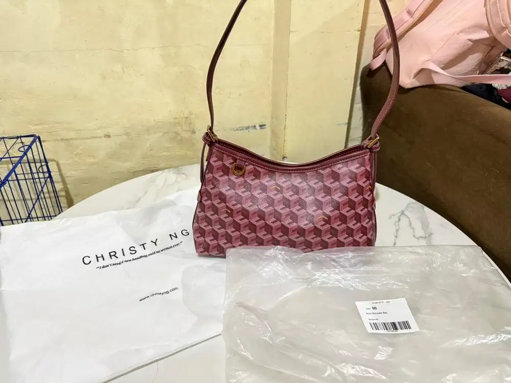 Preloved Tas Christy NG Nico Shoulder Bag Burgundy