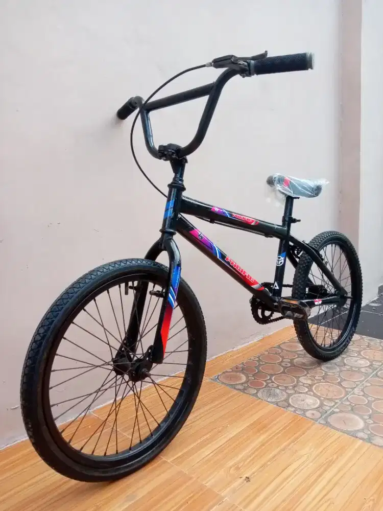 Sepeda BMX Ukuran 20.