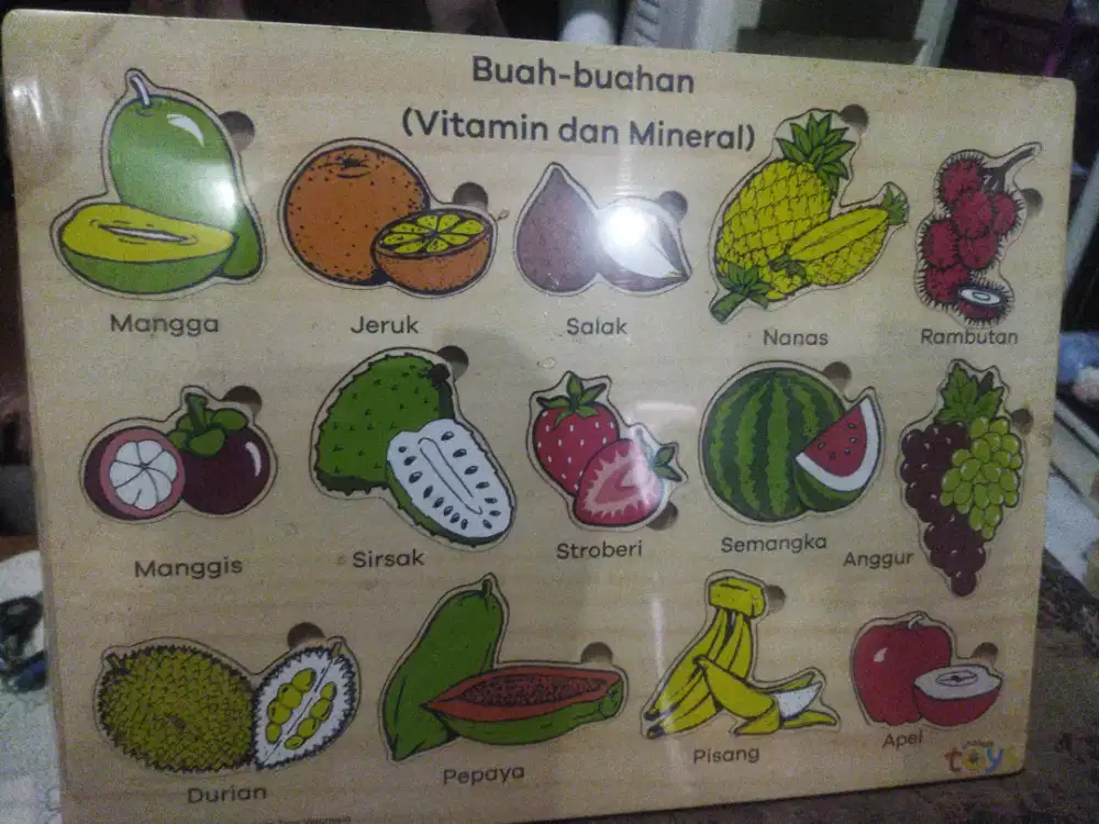 Mainan puzzle buah buahan
