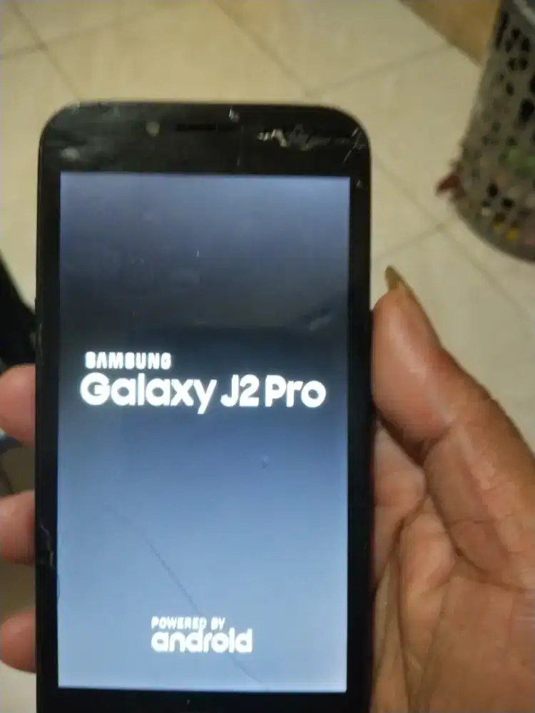 Samsung J2 pro kondisi lcd rusak tp msh bs digunakan