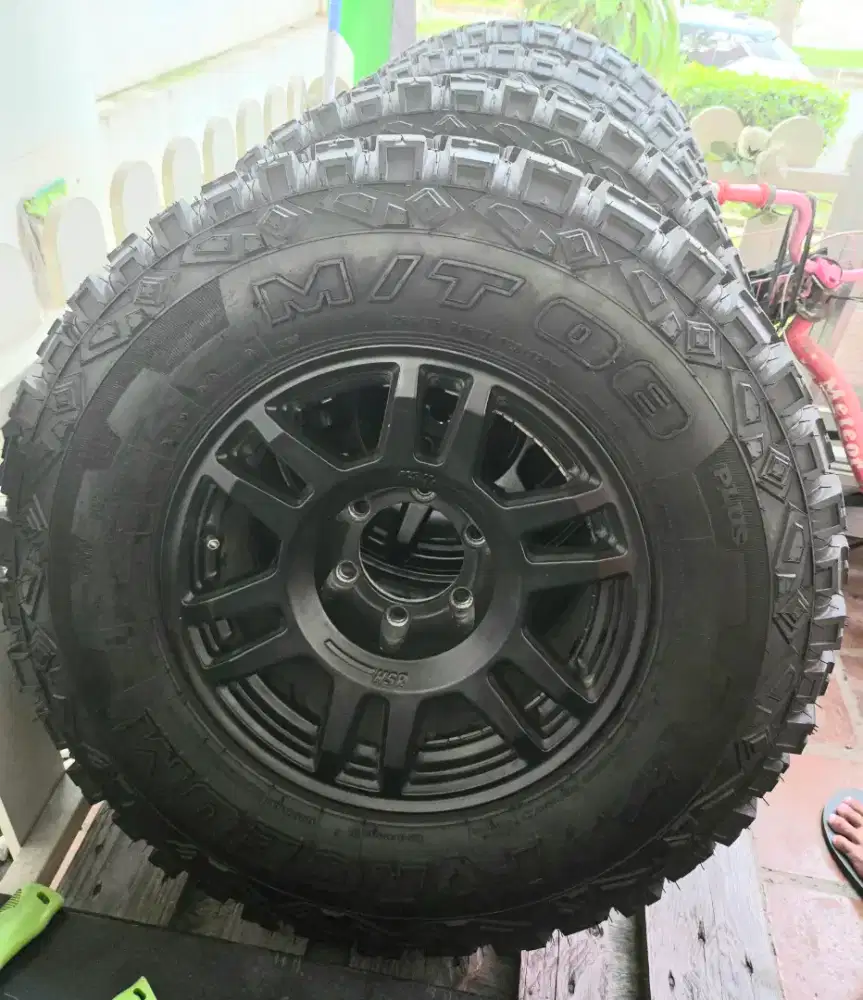 Pelek HSR Swampers+Ban MT R16, 6x139, Lebar 8 ET0 (4pcs)