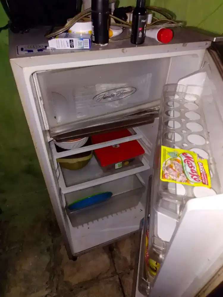 Kulkas Polytron 1pintu