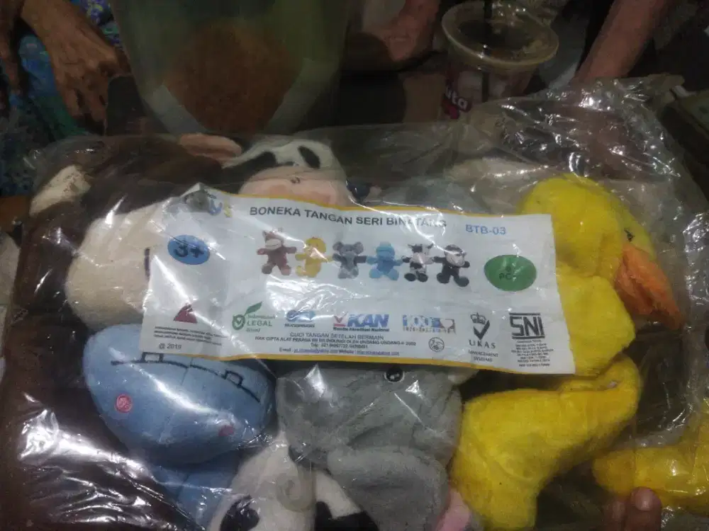 Boneka tangan seri binatang