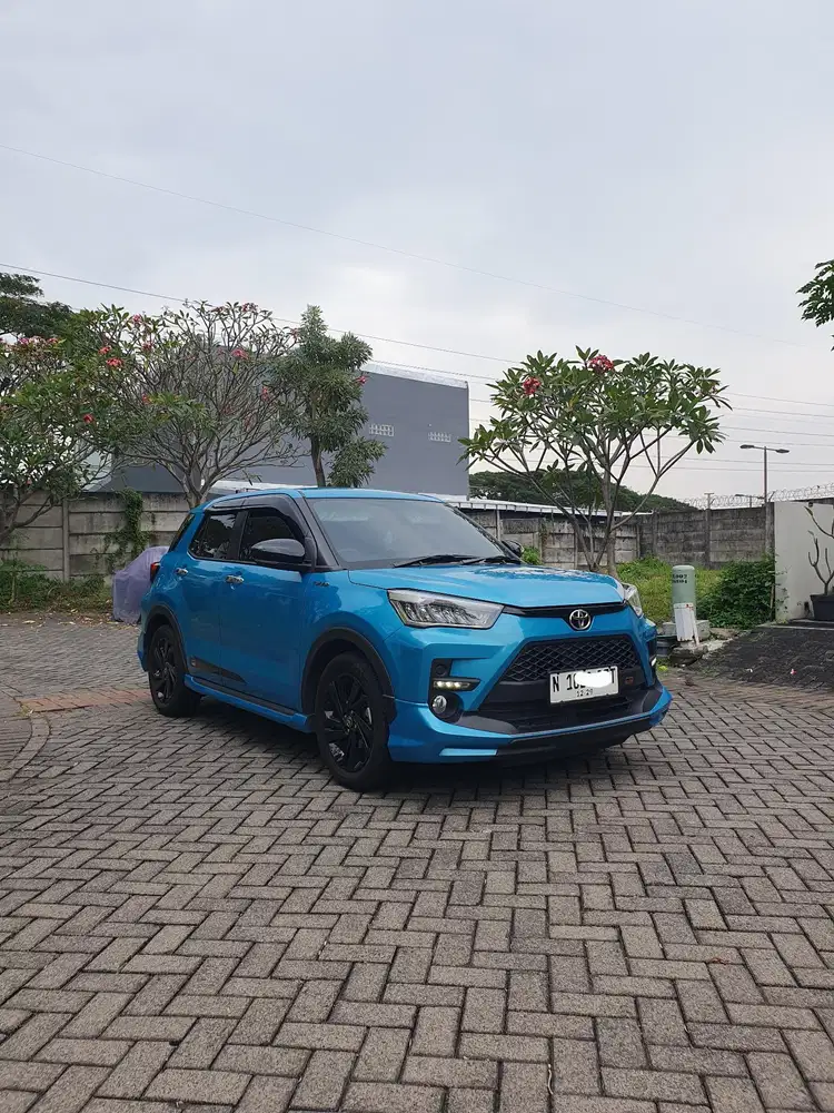 Raize 2024 Akhir GR Sport Turbo Km 15rb Matic Warna Biru Full Ori
