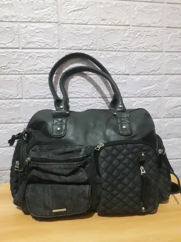 Tas second sohpie martin warna hitam