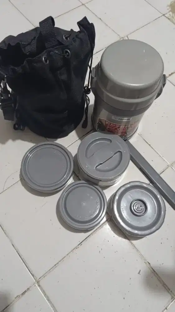 Kotak makan merk zojirushi termos makan