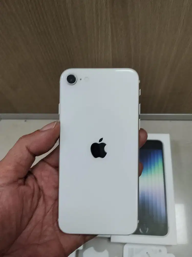 Iphone SE 3 64gb ex resmi