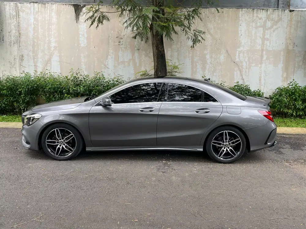 Mercedes Benz CLA200 2018 Bensin