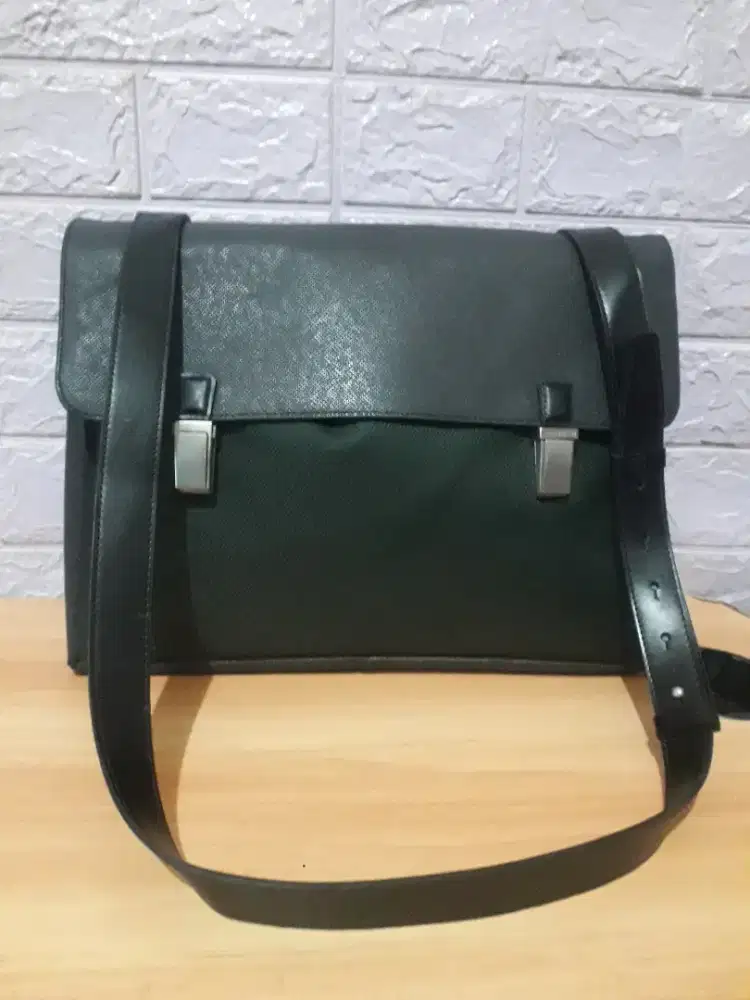 Tas second Laptop LV