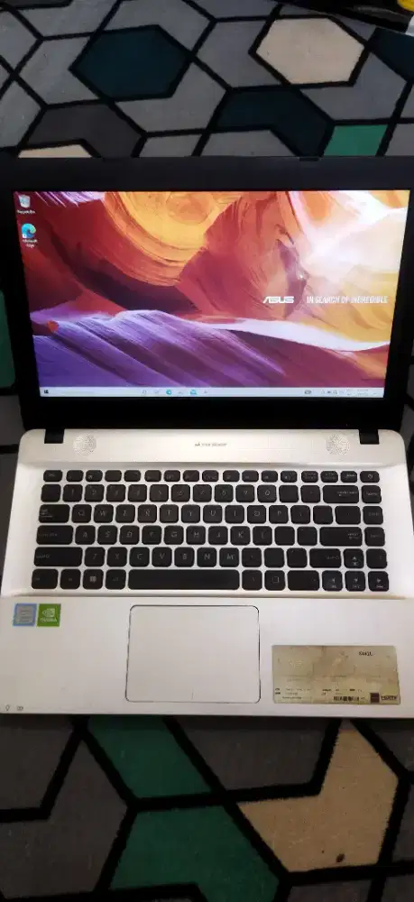 Laptop asus x441ubr core i3