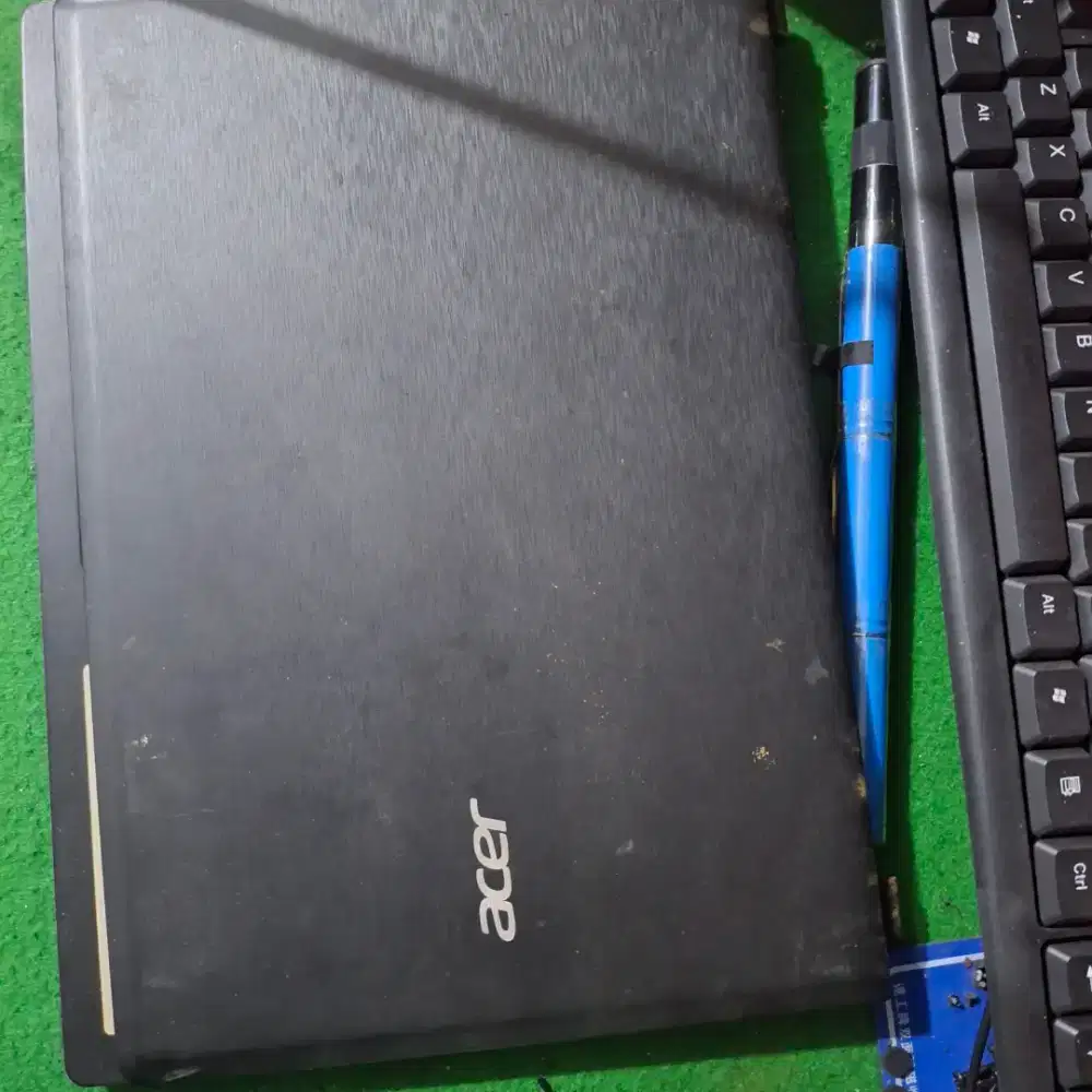 Laptop acer intel celeron N2840 buat kanibalan