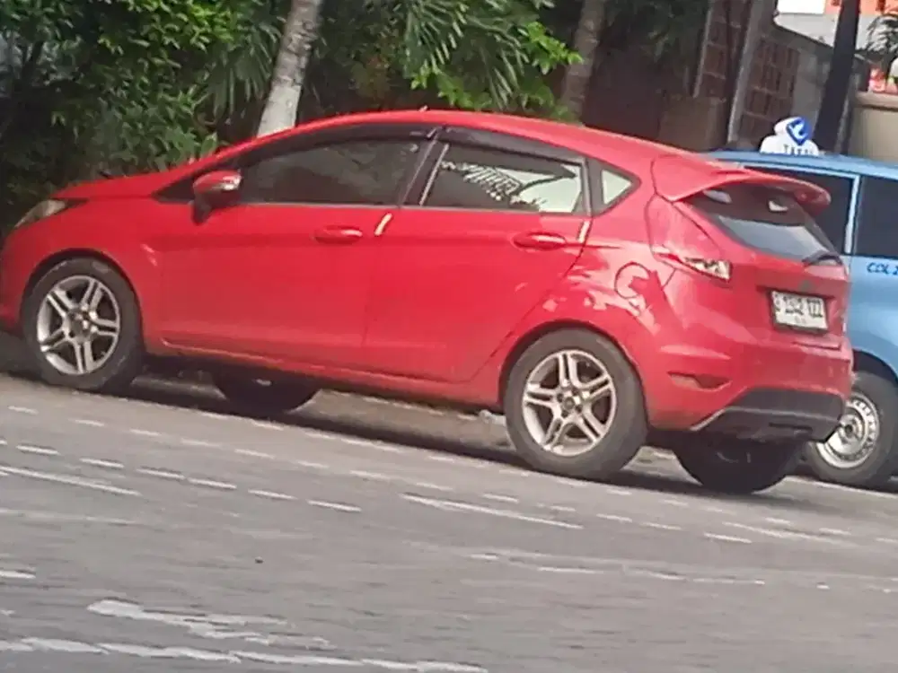 Ford Fiesta AT 2012 S