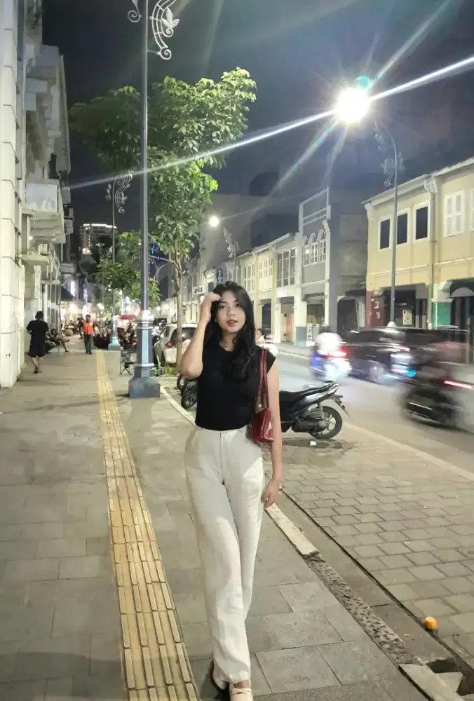 sedang mencari pekerjaan paruh waktu