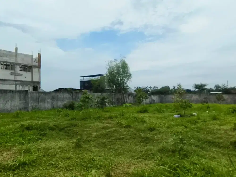 Dijual Lahan Pekarangan Belakang STIE YKPN Seturan