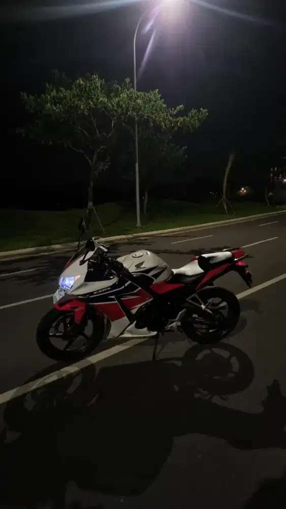 JUAL MOTOR HONDA CBR 150R
