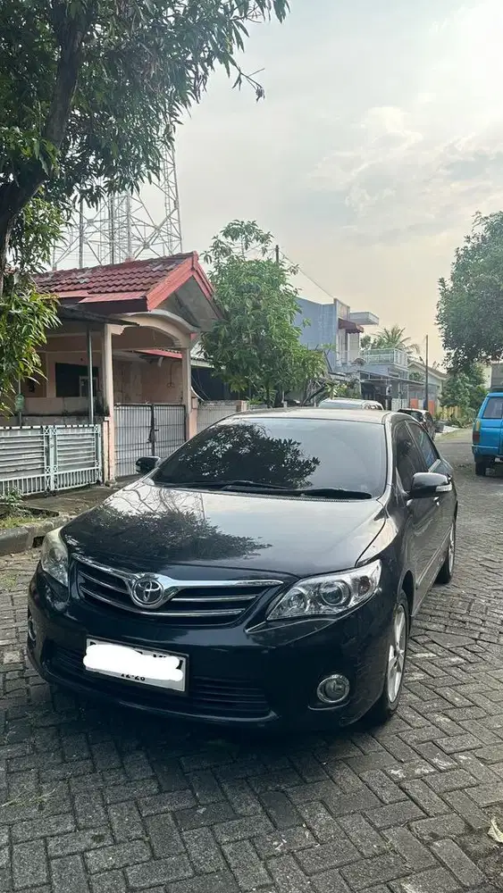 Mobil Toyota Altis G 2010