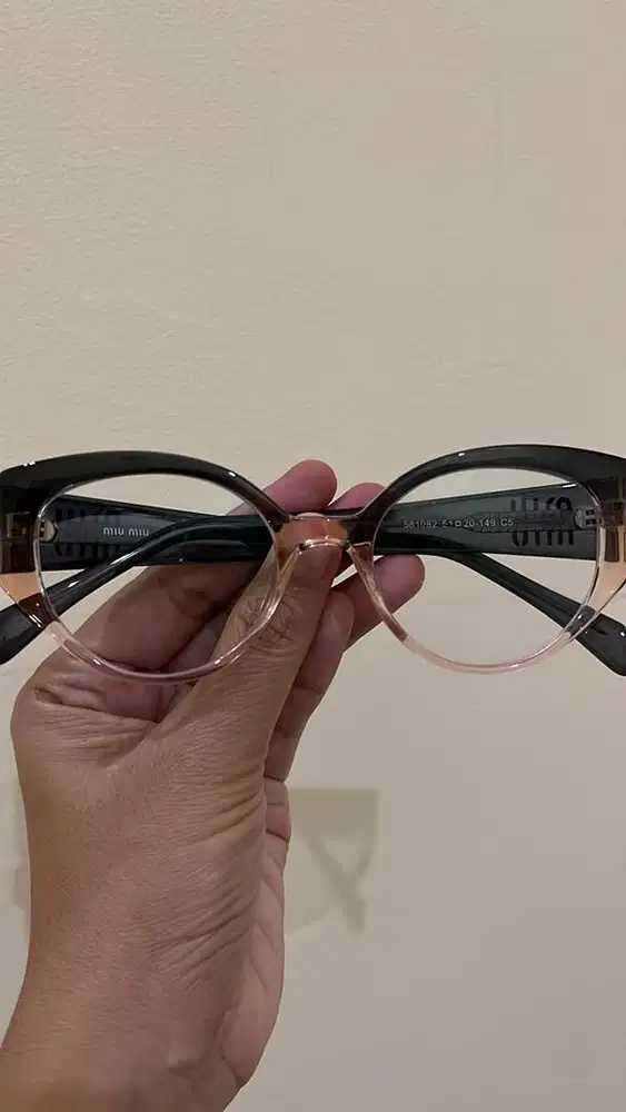 Frame Kacamata Cewek Miu Miu Cat Eye