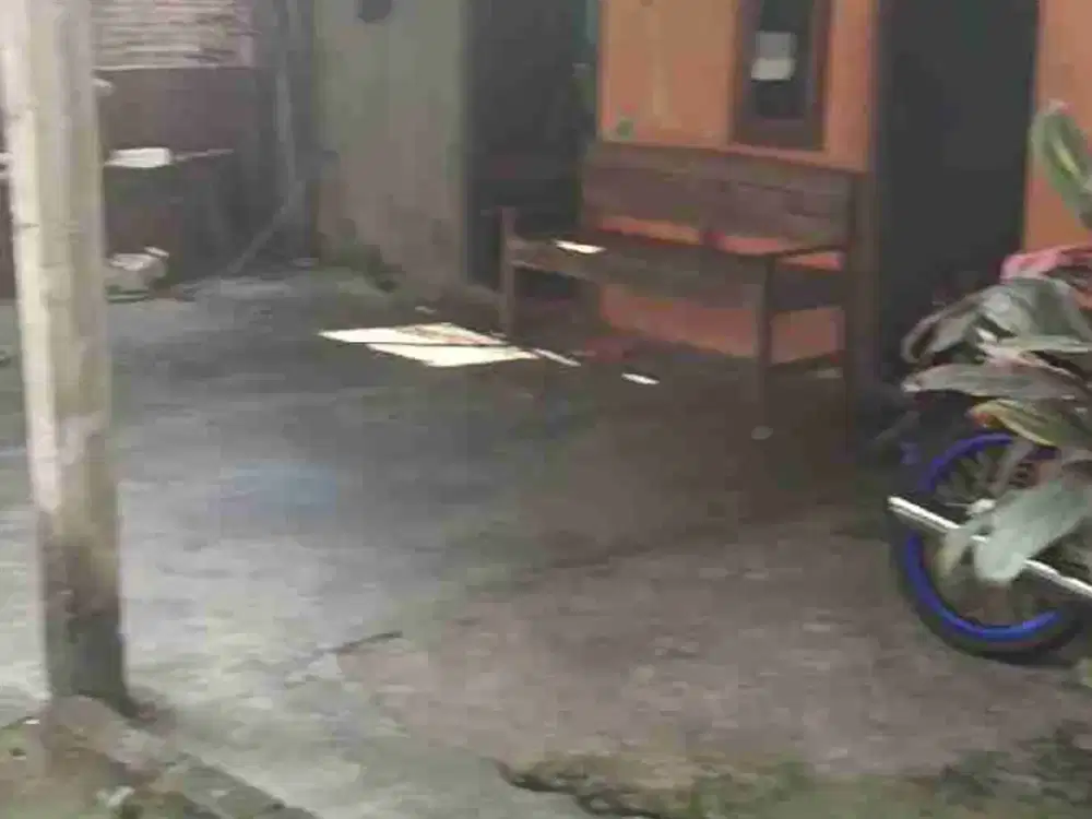 jual rumah sekon blk uns jebres solo