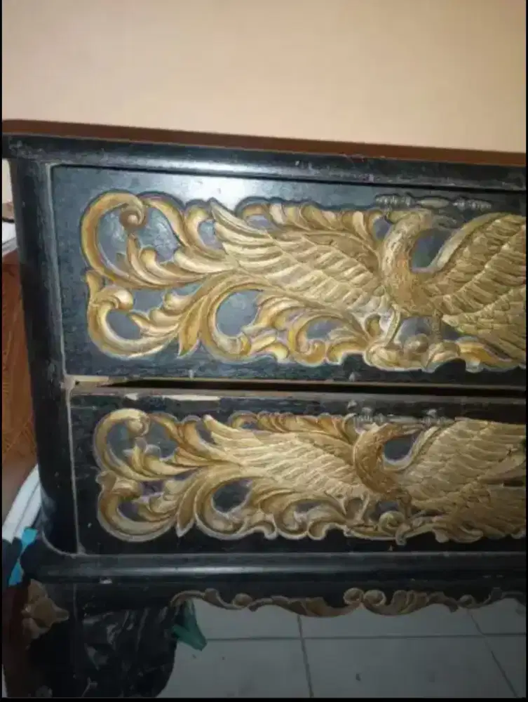 Meja rias antik dan Buffett antik