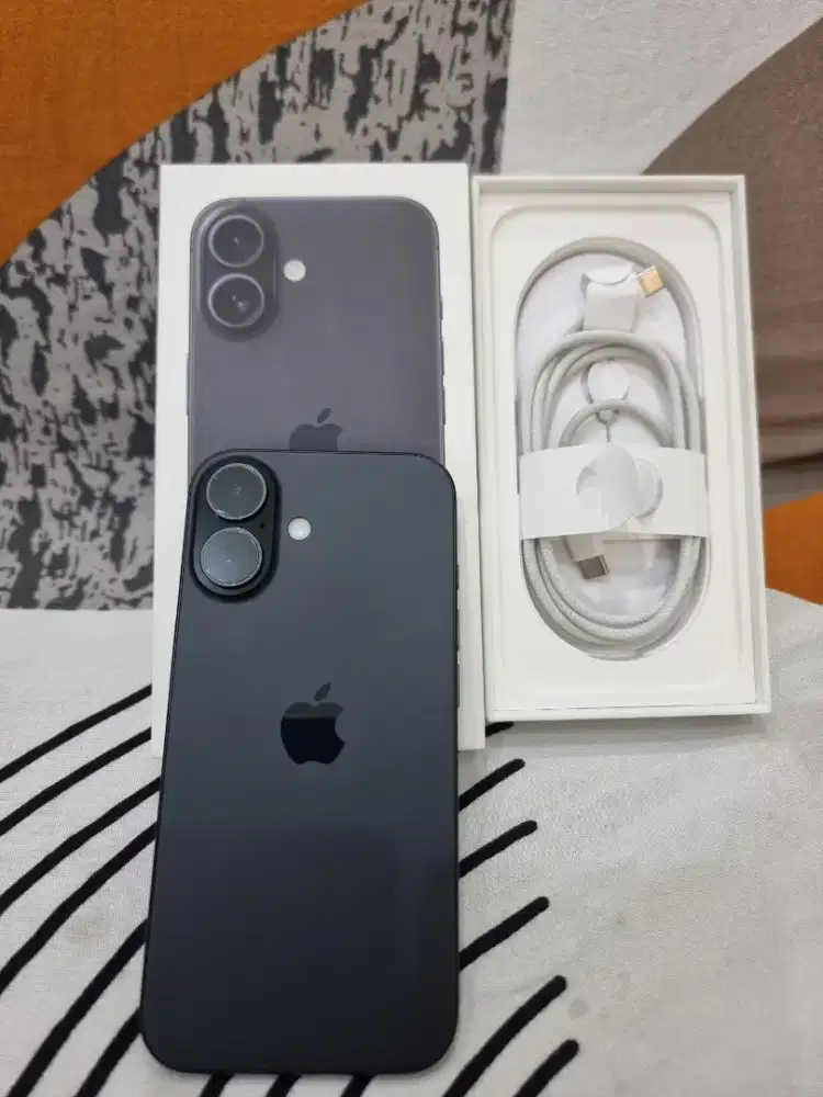 Iphone 16 128GB ibox garansi mulus lengkap