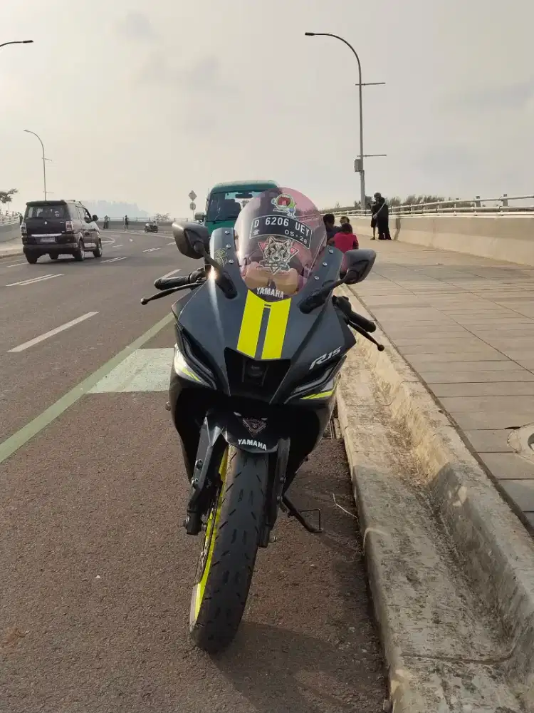 Yamaha YZF - R15