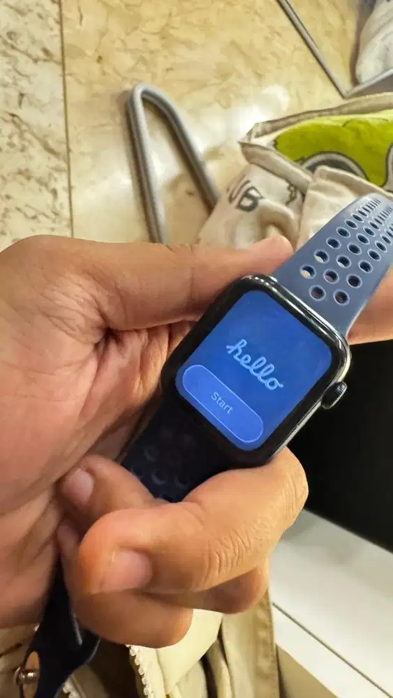 Apple Watch SE Gen 2 Midnight Blue 40 mm