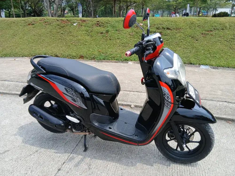 Honda Scoopy donat fi orsinil muluss tinggal pakai