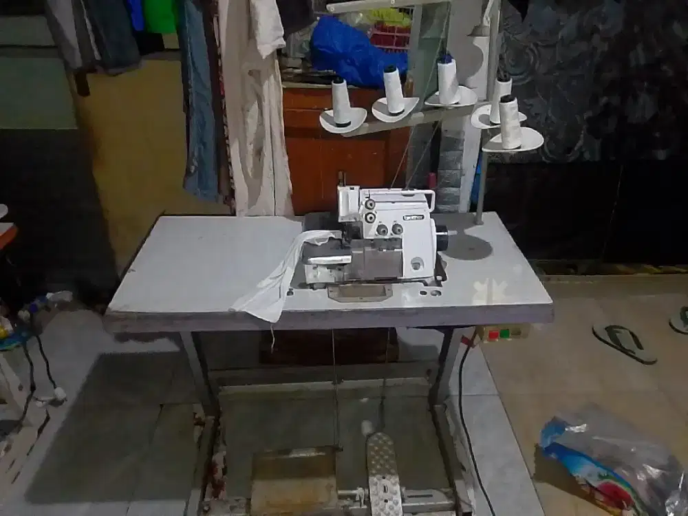 DIJUAL CEPAT – Mesin Jahit Obras Benang 5 Brother B551 Made in jepang