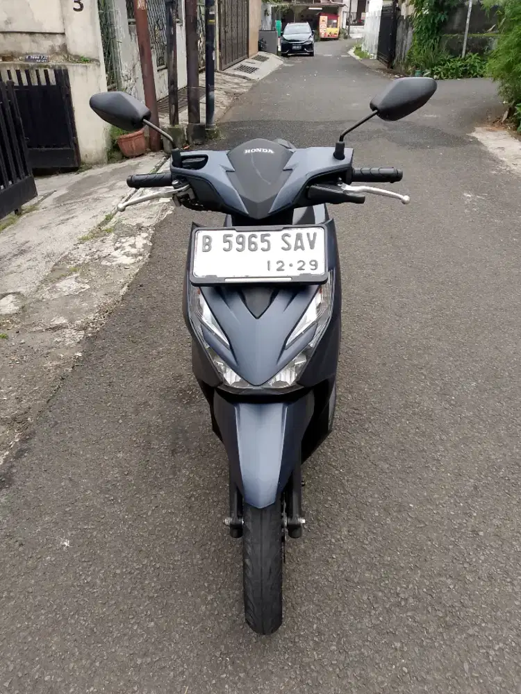 Honda Beat Deluxe 2024 keyless iss Type tertinggi