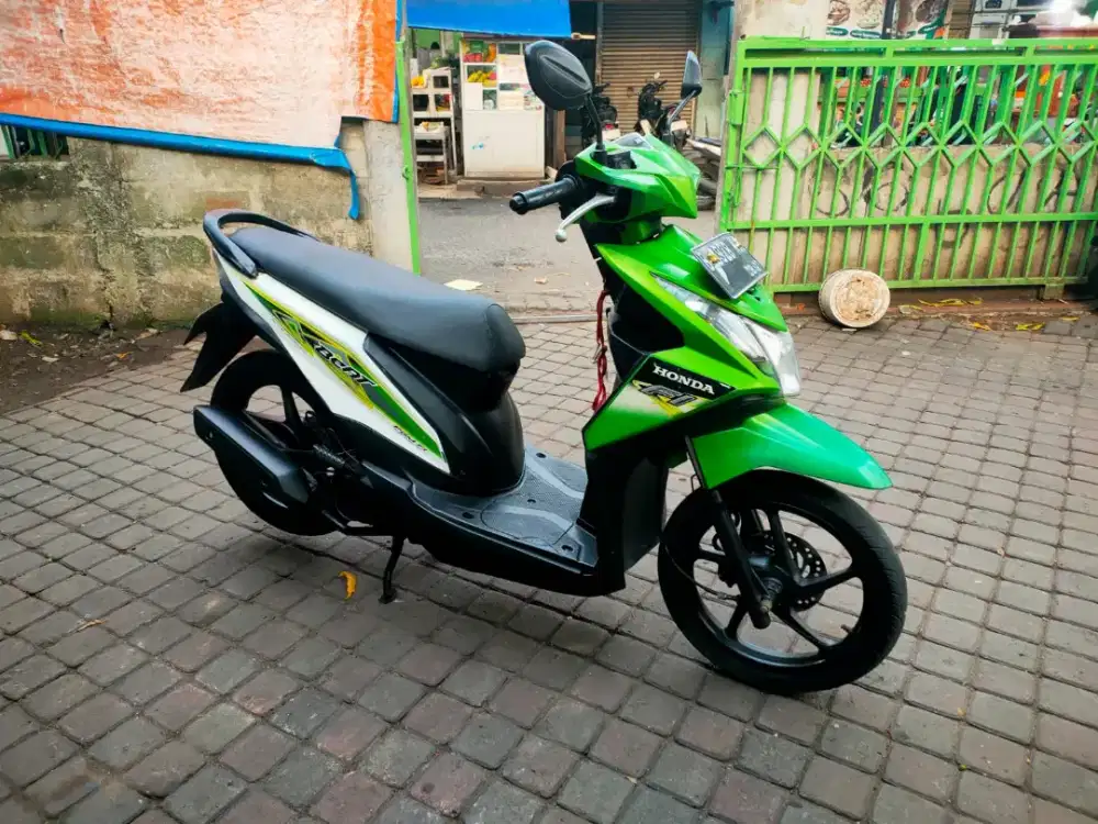 Honda Beat 110cc PGM-FI Tahun 2013