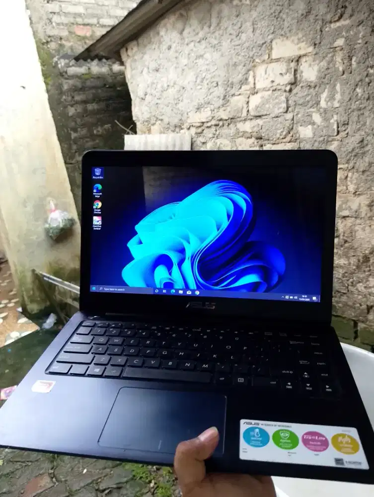 Laptop asus slim ddr4