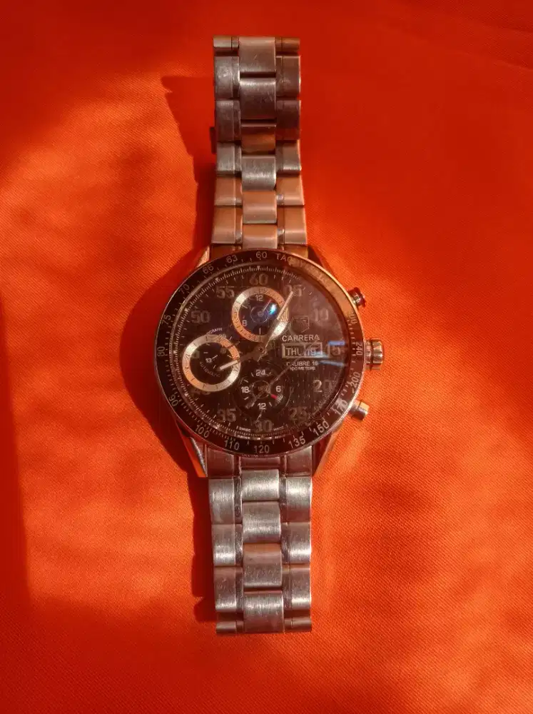 Jam Tangan Pria
Tag Heuer
Carrera