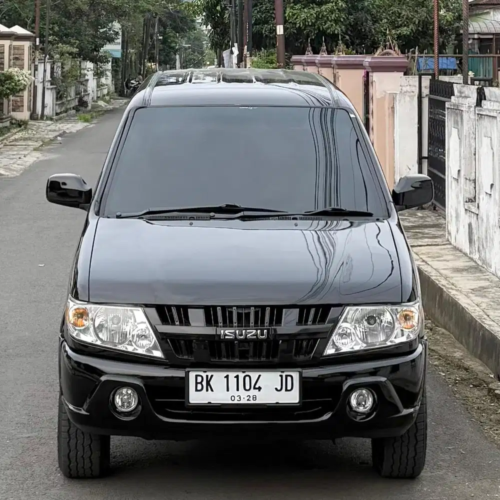 Isuzu Panther LV 2.5 Manual D 2008