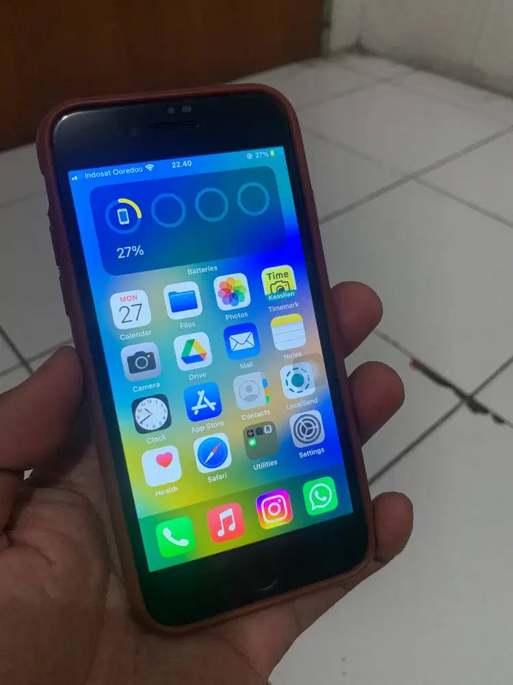 iphone 8 64GB hitam