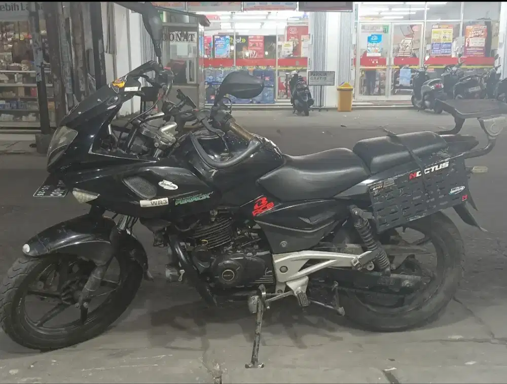 Bajaj Pulsar 220F