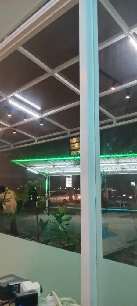 LOWONGAN PEKERJAAN