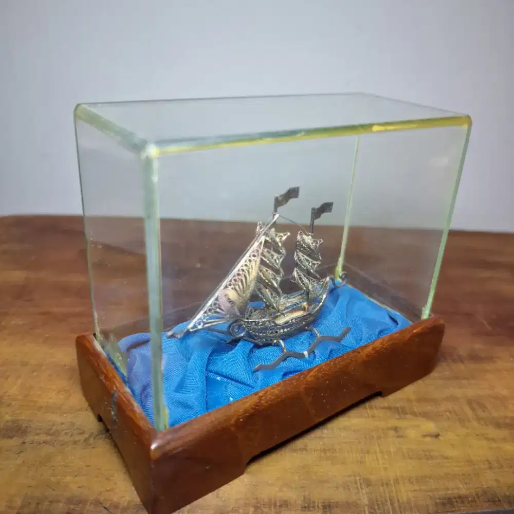 Pajangan Handmade Antik Vintage Jadul Kapal Layar Mini Silver Plated