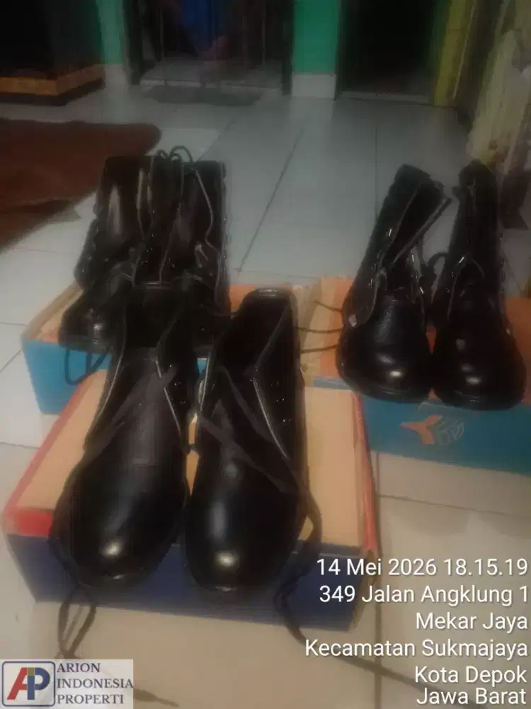 Sepatu PDL dan PDH