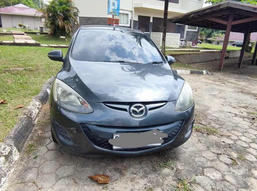 Dijual Mazda 2 2012 AT