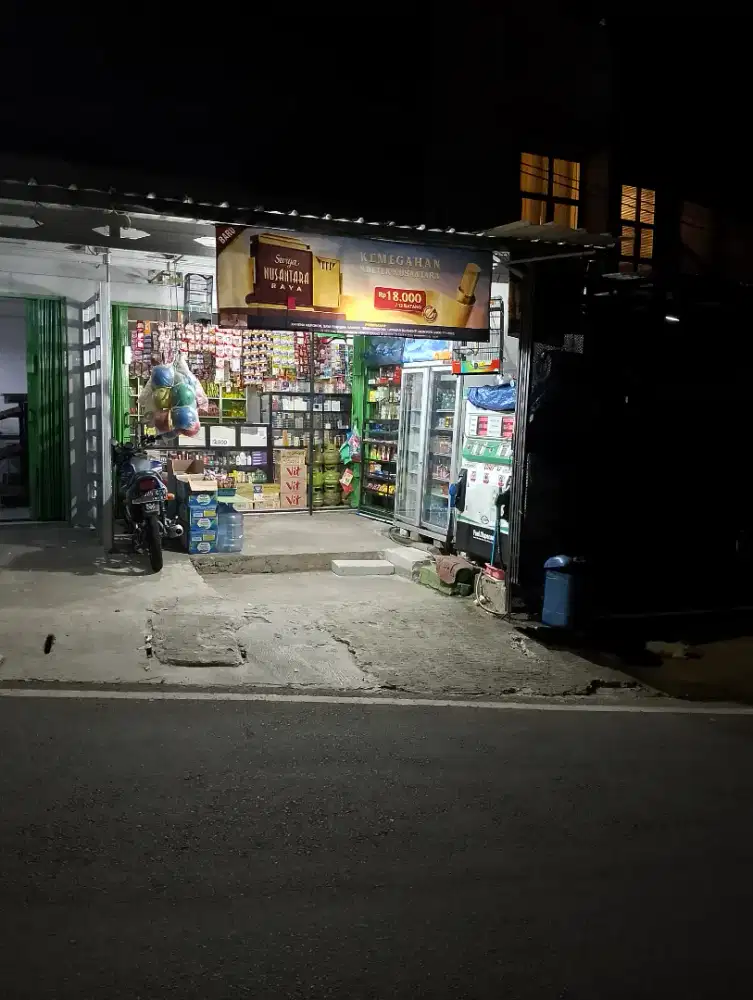 Dijual warung Madura tempat gedde luas 6x15m