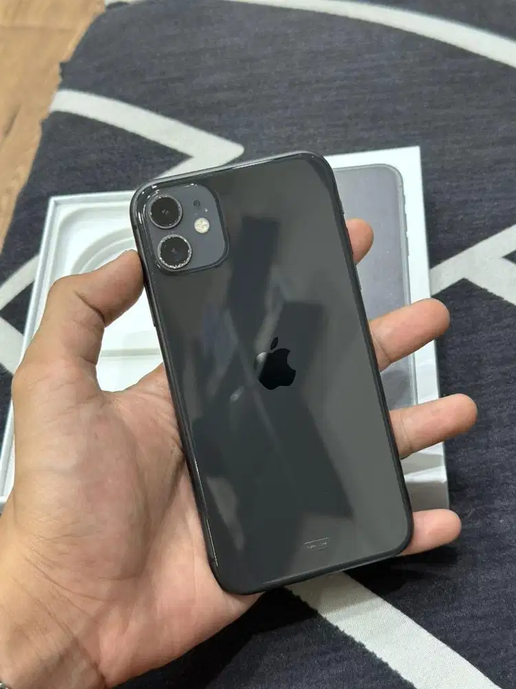 iPhone 11 64Gb iBox